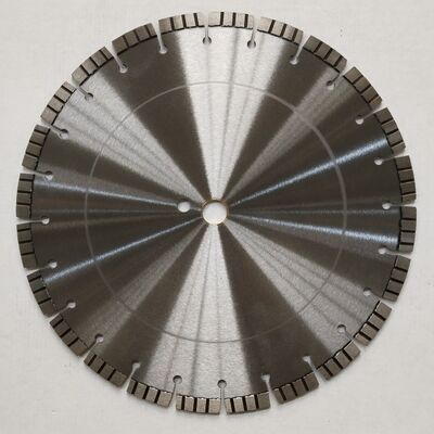 o diamante do diâmetro de 250mm concreto viu que as lâminas/turbocompressor do diamante viram as lâminas