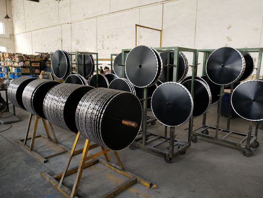 o concreto soldado laser do diamante de 600mm viu as lâminas cortando o dorminhoco do concreto pré-fabricado