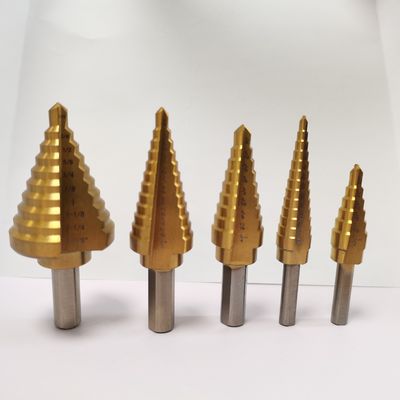 O nitreto do titânio de 8 PCS HSS revestiu 25mm Diamond Core Drill Bit